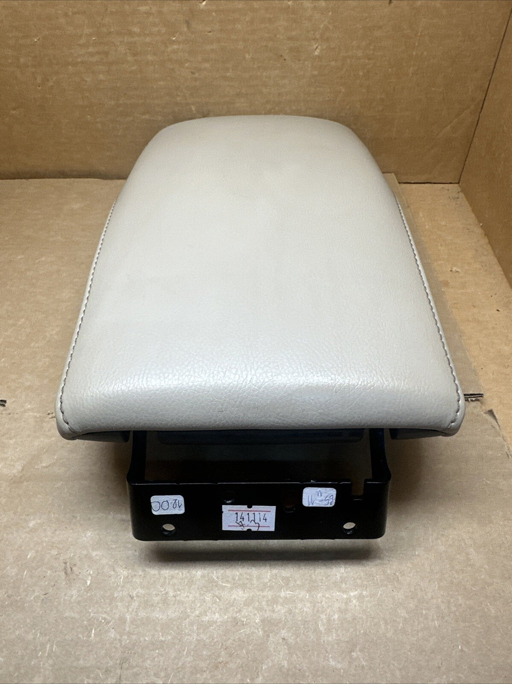 2014 2016 Nissan Rogue Center Console Lid Cover Top Arm Rest Armrest TAN4