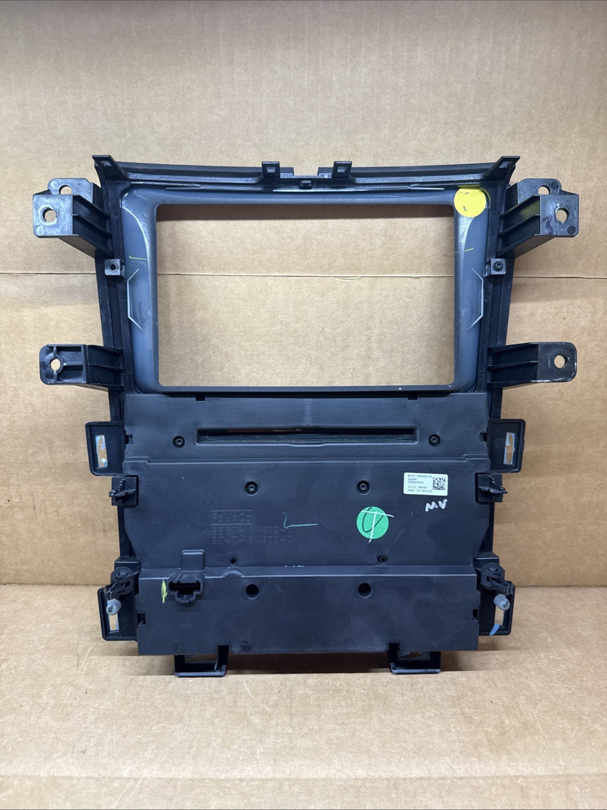 2011 2014 Ford Edge Sony Radio Face Bezel Climate Control Panel BT4T 18A802 CP8