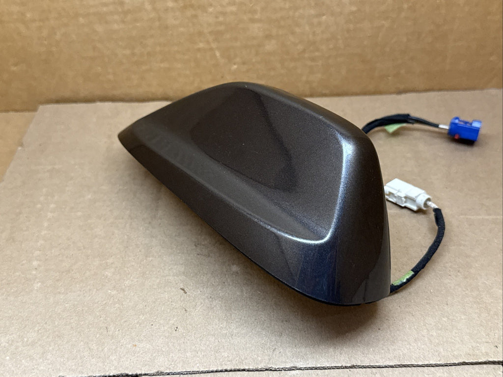 2017 Chrysler Pacifica Radio Shark Fin Antenna OEM P1YG06LAUAF7