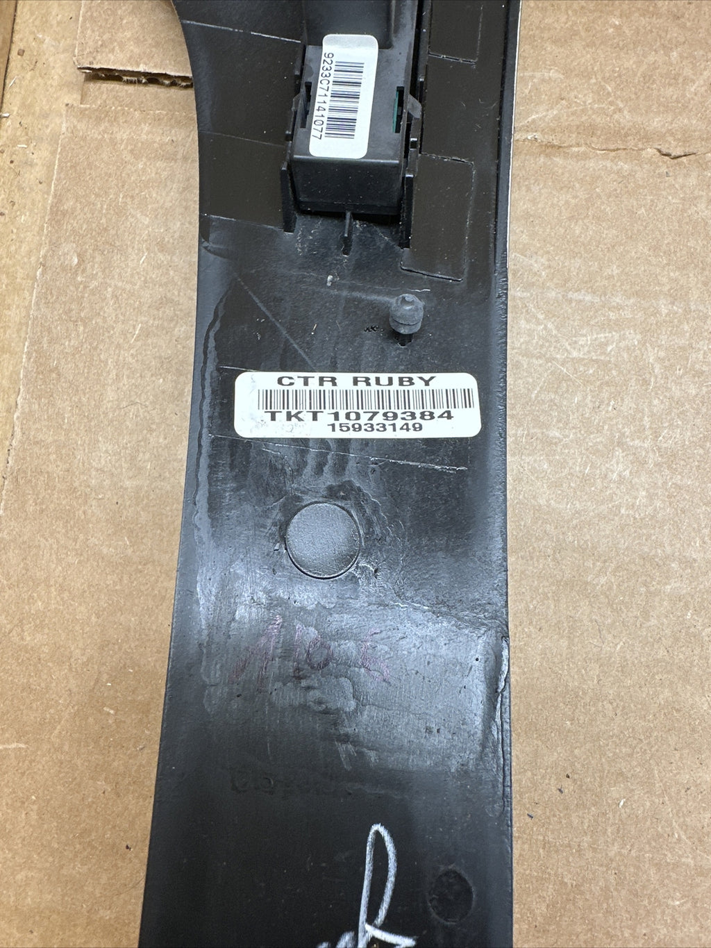 2007 2014 Escalade Radio Bezel Trim Surround Dash Vents Cover Panel OEM 159331495