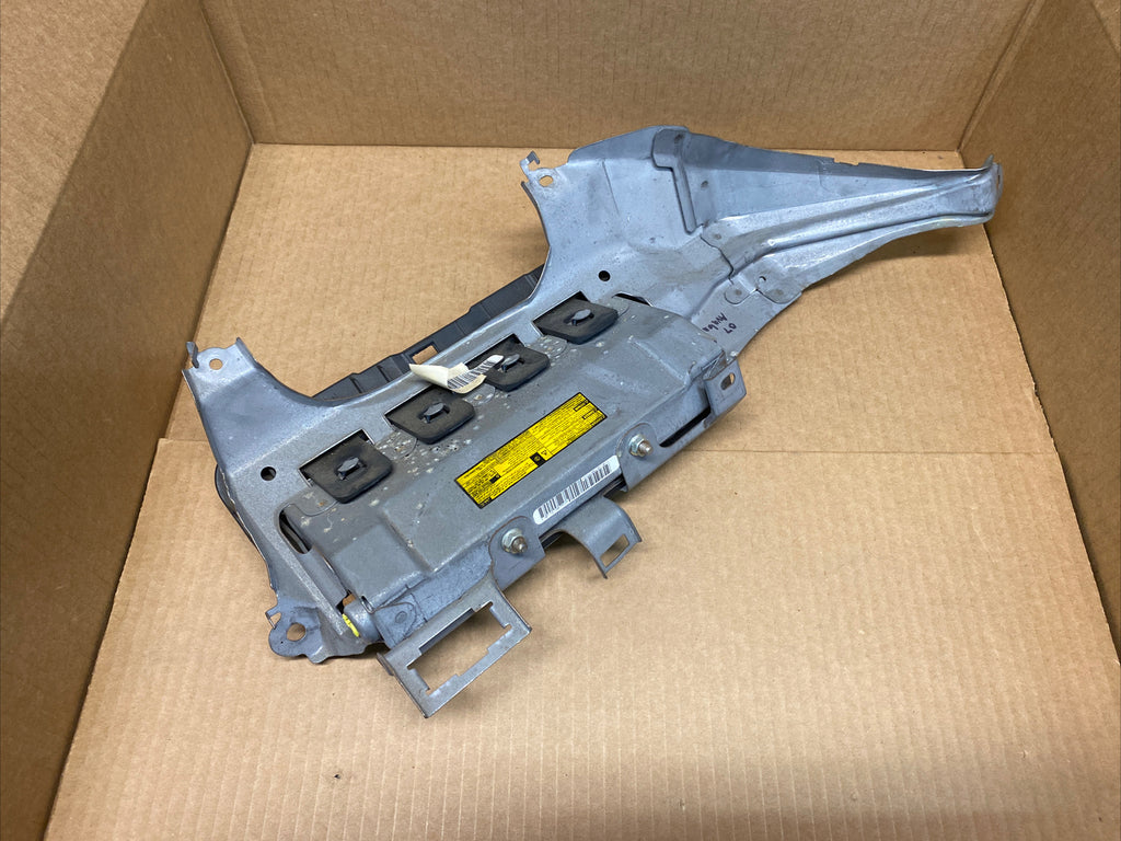 2005 2012 Toyota Avalon Left Side Driver Knee Lower Air Bag Airbag Graphite9