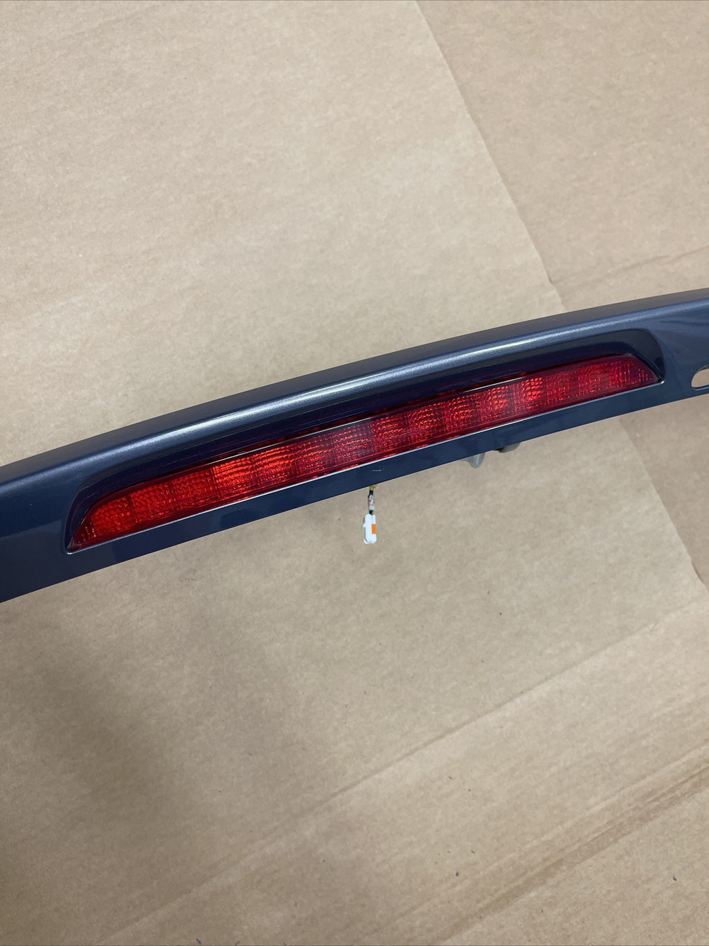 2007 2015 MAZDA CX 9 CX9 REAR LIFT GATE SPOILER 3RD THIRD BRAKE GRAY PAINT 32S2