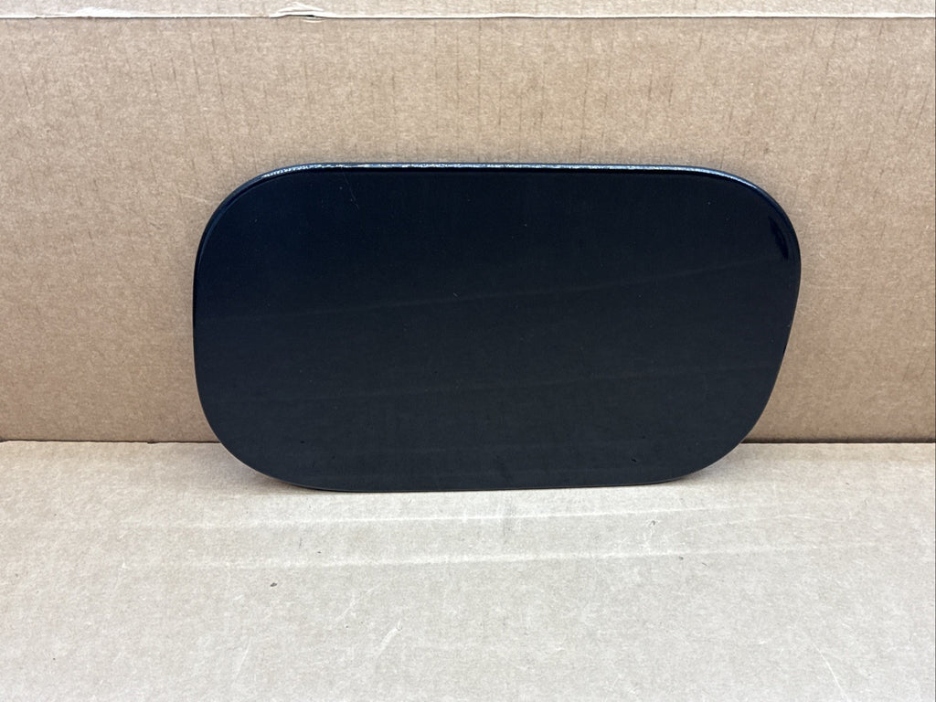 2018 2024 Chevy Equinox Fuel Gas Tank Filler Door Lid Cover Black GB8 Scratched0