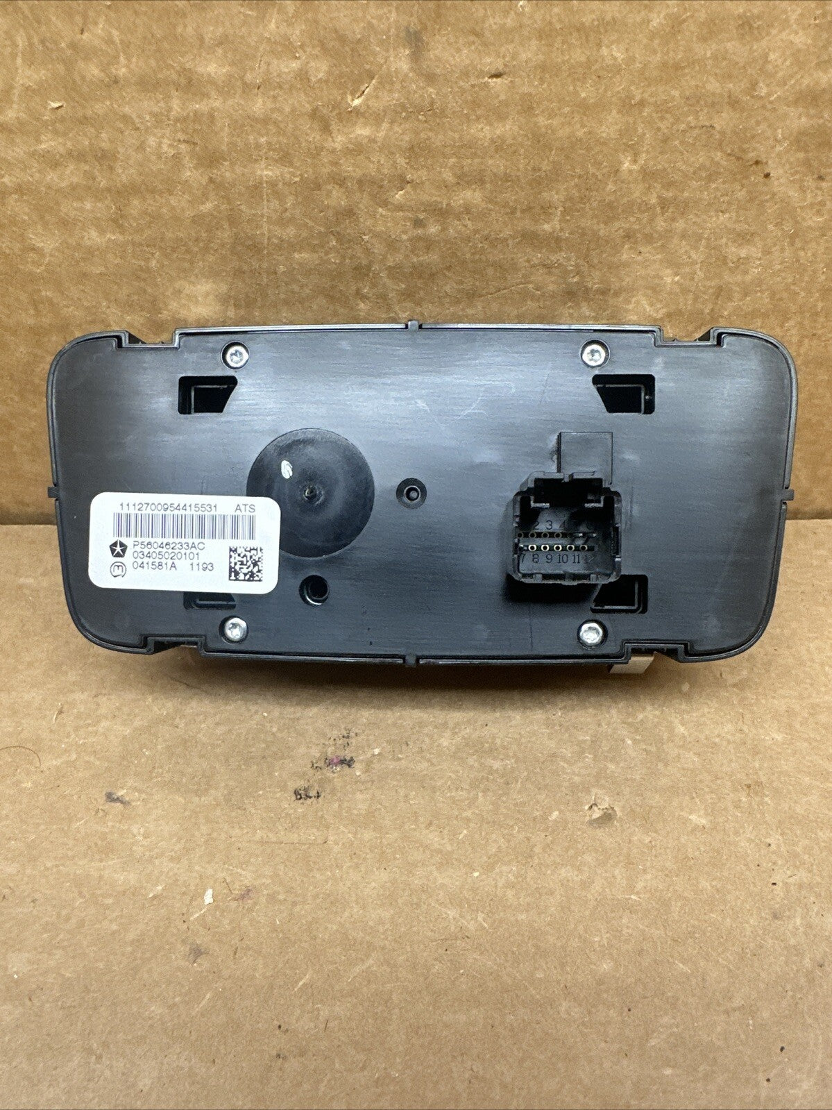 2011 2013 Grand Cherokee Center Console Transfer Case Suspension Switch OEM4