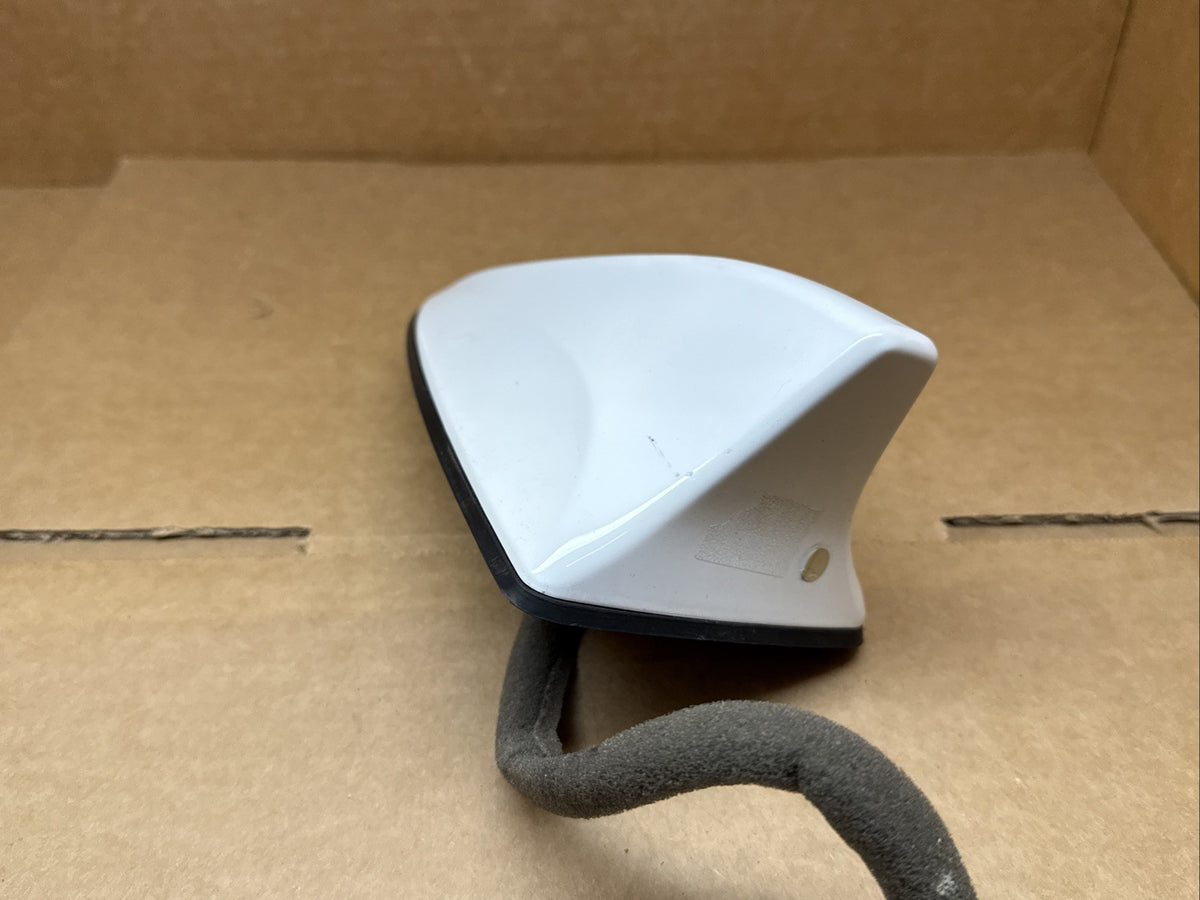 2014 2016 Kia Sportage Shark Fin Antenna OEM White 96210 3W800UD5