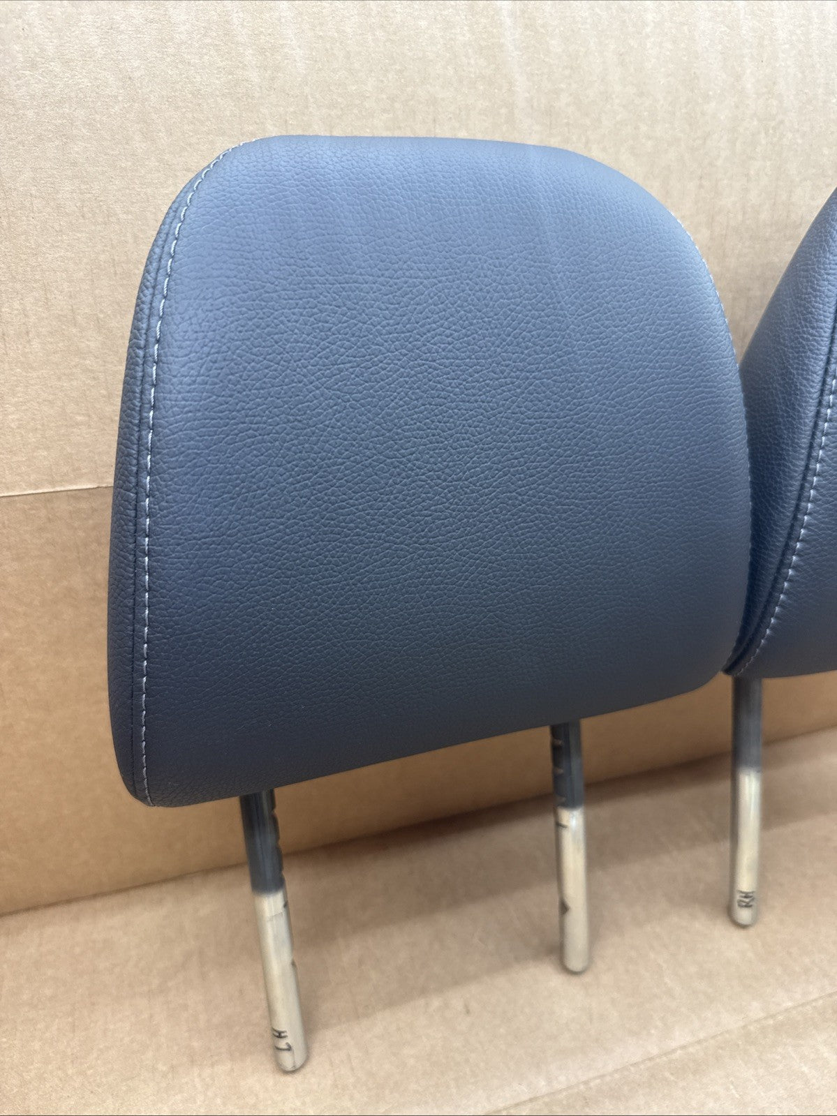 2016 2022 Honda Pilot Front Leather Left Right Headrest Set Pair OEM Black3