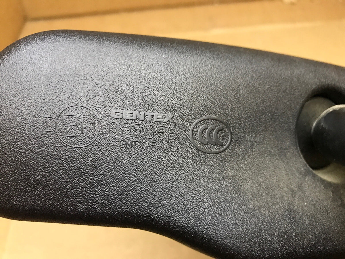 2007 2013 GM SILVERADO SIERRA OEM REAR VIEW MIRROR w ONSTAR AUTODIM 158167928