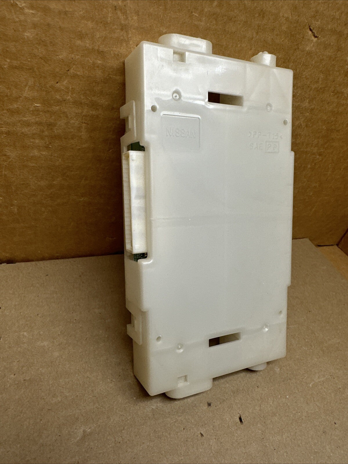 2014 2018 NISSAN PATHFINDER TEMPERATURE AMPLIFIER CONTROL MODULE 27760 3KA3A OEM5