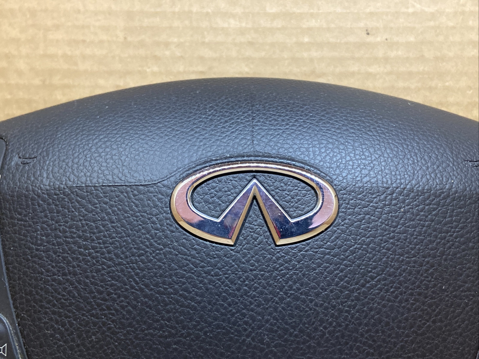 Infiniti M35 Front Left Driver Side Steering Wheel Air Bag Airbag Controls Black4