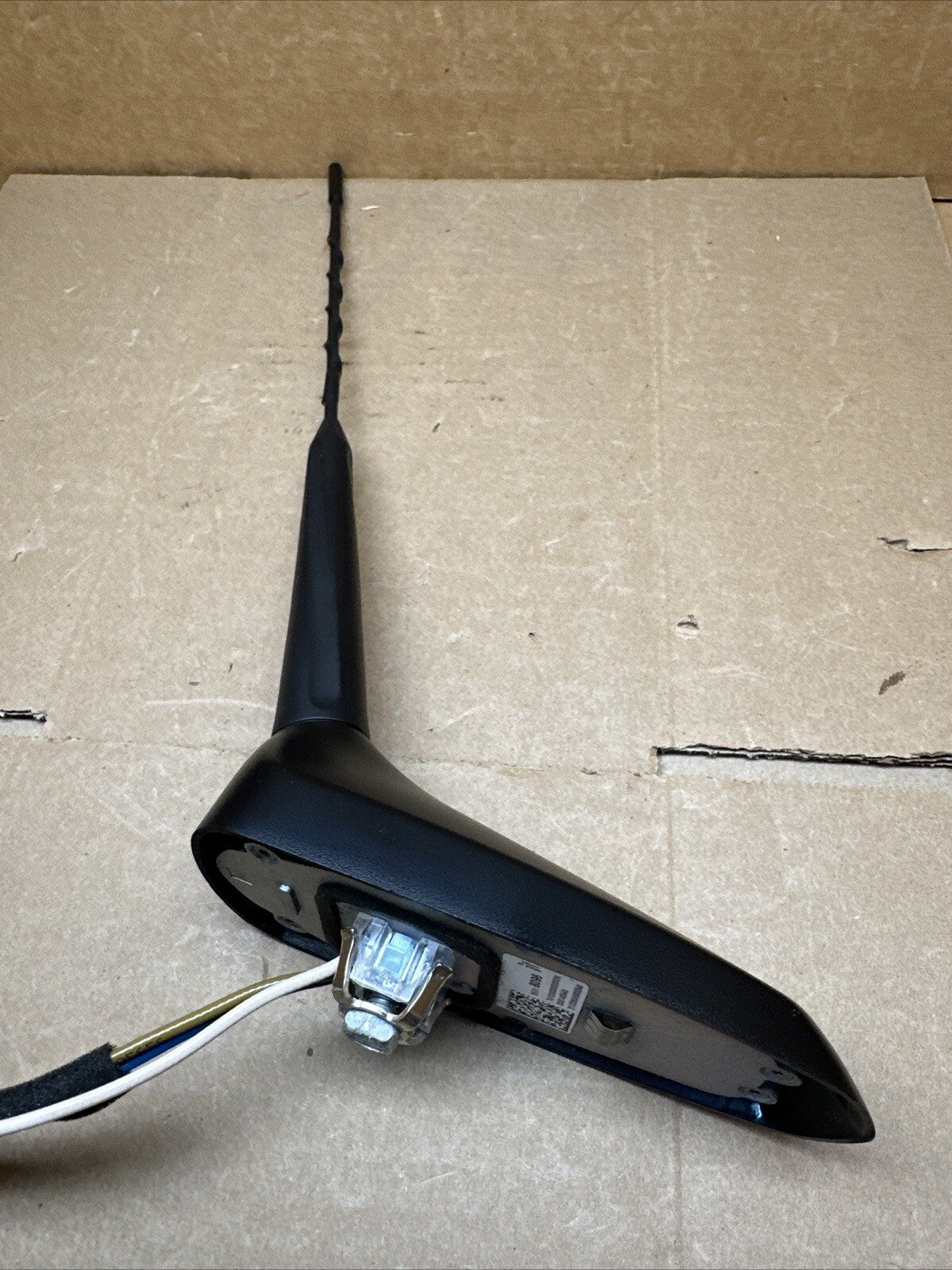 2013 2014 Buick Encore Roof Mounted Radio Antenna OEM 953180966