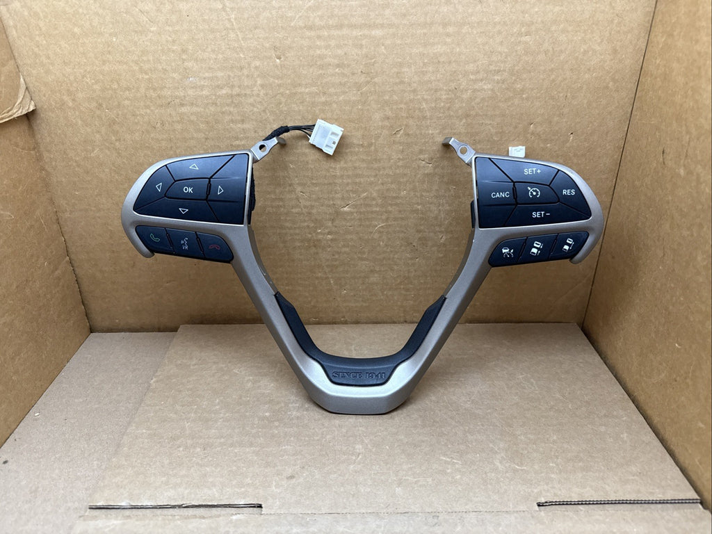 2014 2022 Jeep Grand Cherokee Audio Cruise Control Switch Trim Bezel Surround0