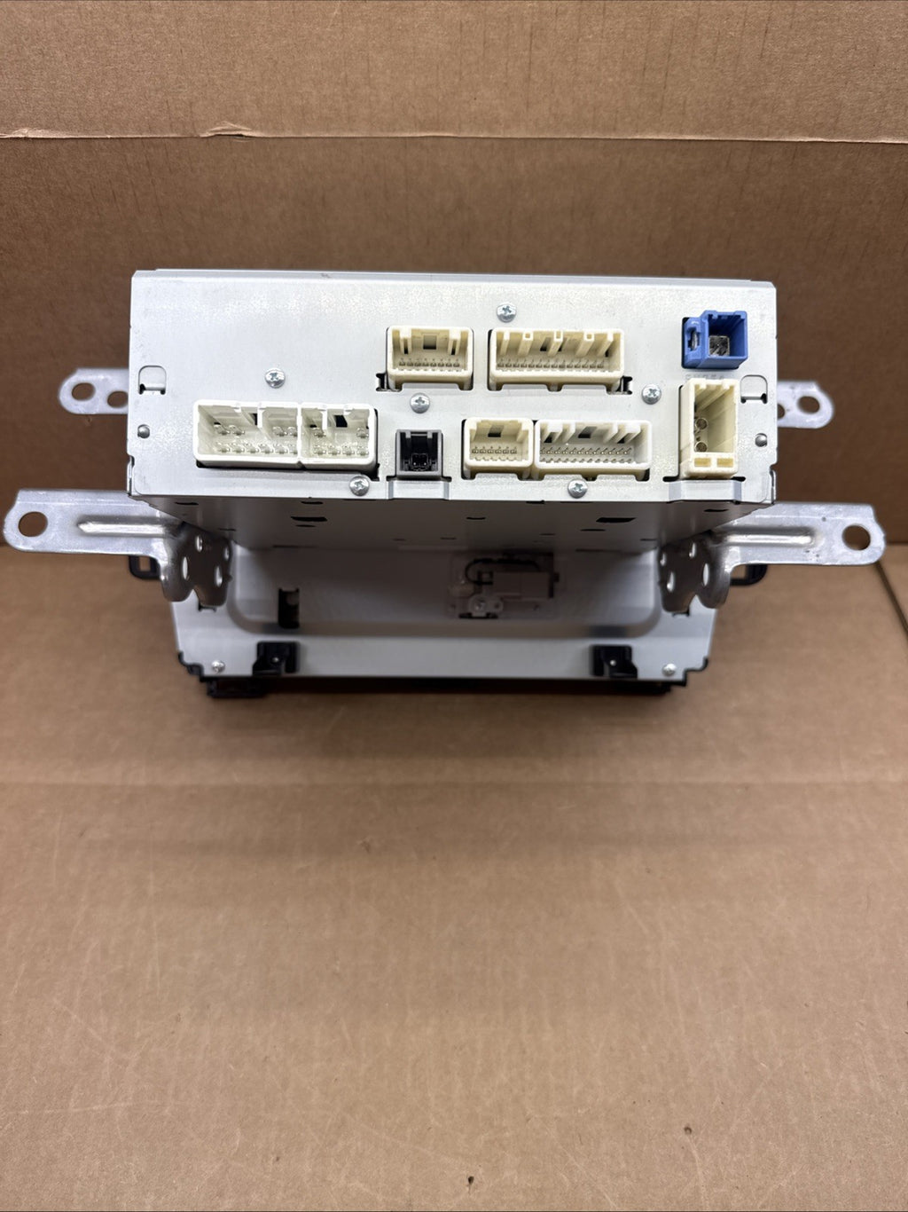 2012 - 2015 Toyota Prius Radio Screen Display Unit and Receiver OEM 86140-470606