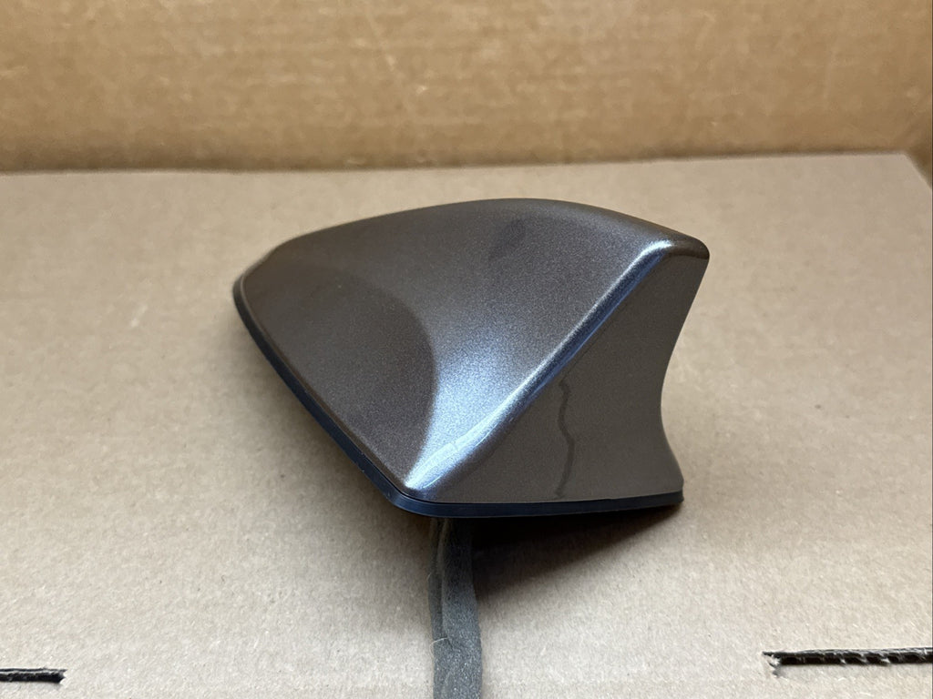 2016 2018 Kia Sorento Roof Radio Shark Fin Antenna 96210 C6110 Silver Bronze6