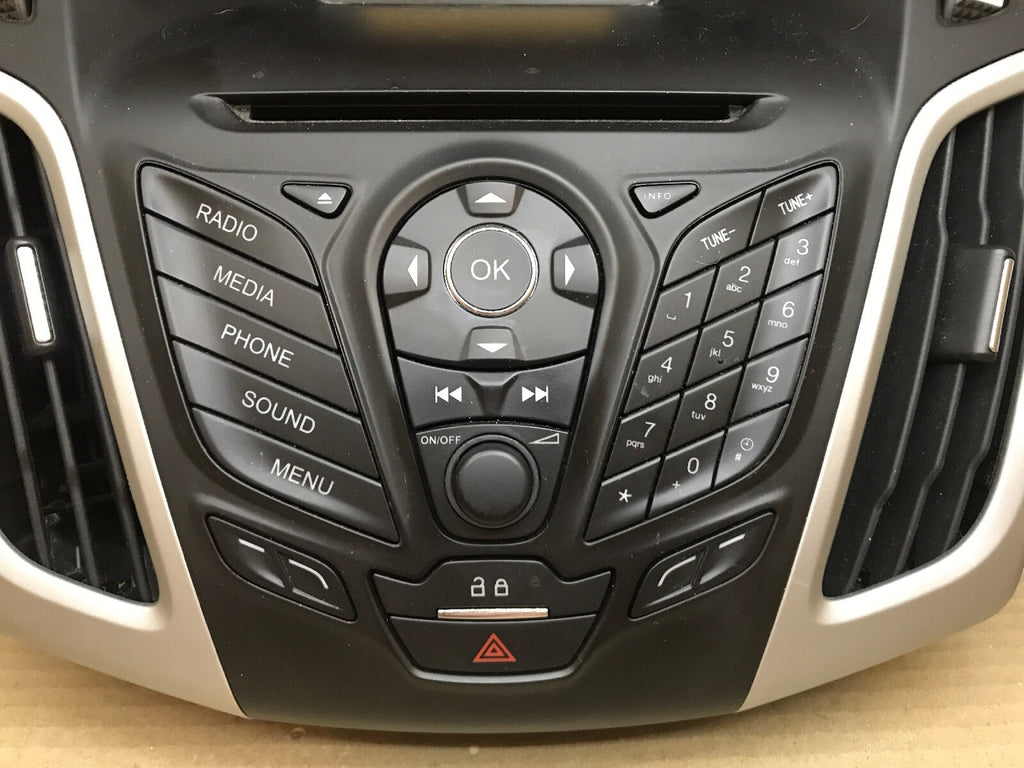 2013 2014 Ford Focus AM FM CD Control Panel Bezel Vents Part Number DM5T18K811LA2