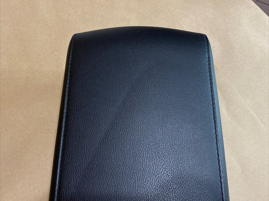 2013 2019 Ford Flex Center Console Arm Rest Armrest Storage Lid Cover OEM Black2