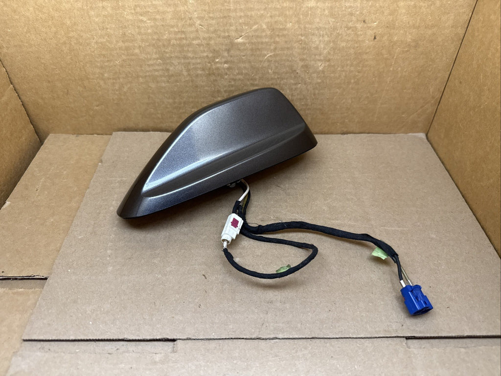 2017 Chrysler Pacifica Radio Shark Fin Antenna OEM P1YG06LAUAF0