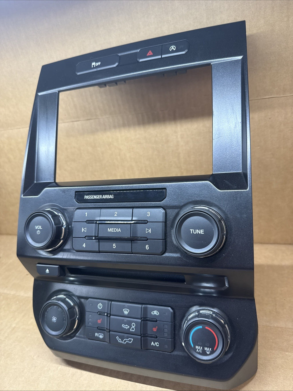 2015 FORD F150 RADIO STEREO CONTROL PANEL TEMPERATURE CONTROL FL3T 18E243 CDJ4