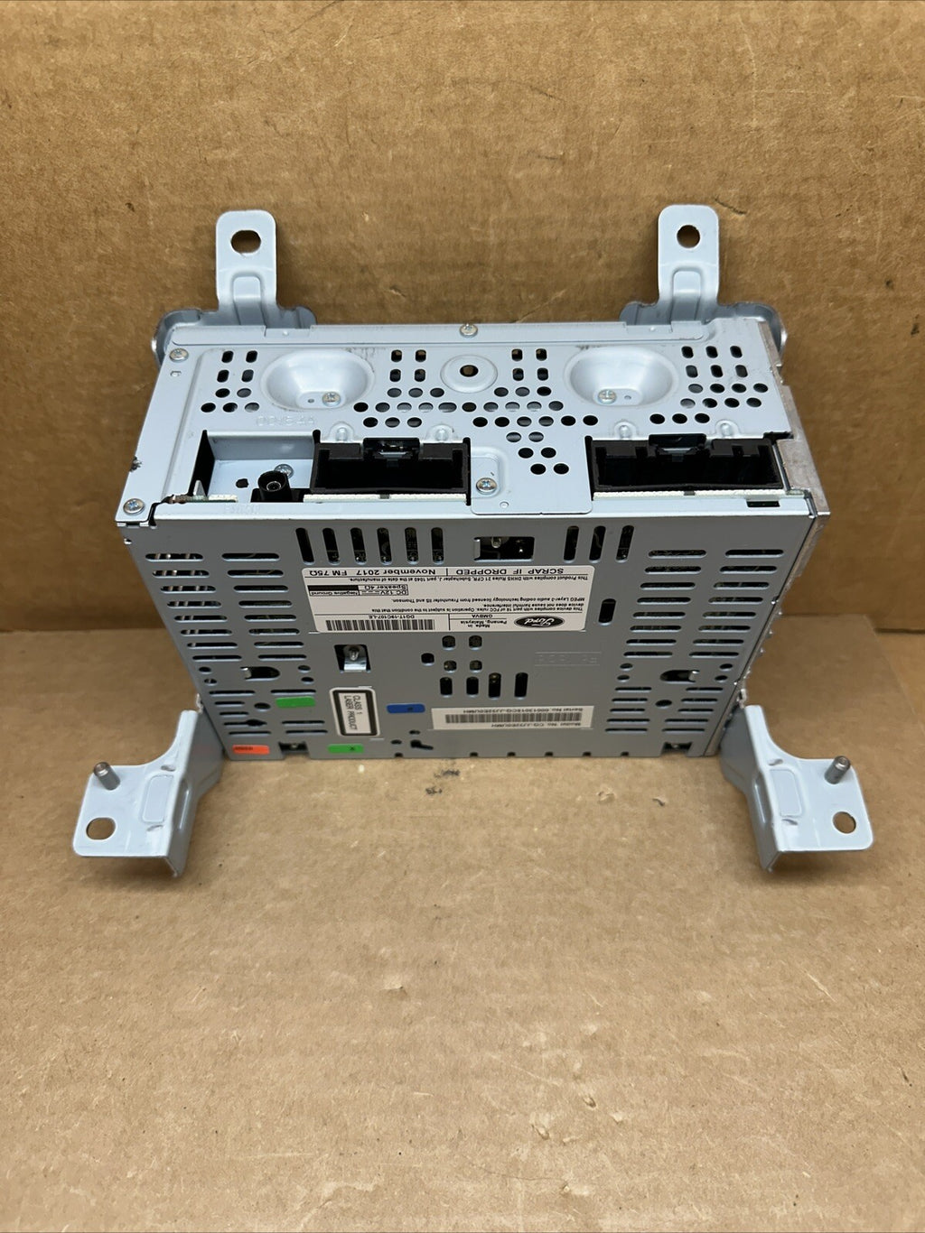 2017 2019 Ford Taurus Radio Stereo Receiver Disc Reader DG1T 19C107 LE4