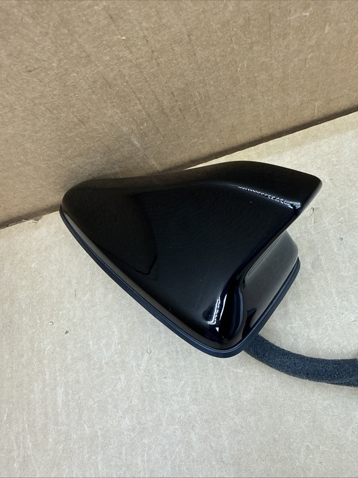 2017-2019 Kia Niro Roof Mounted Radio Audio Antenna Black 96210-G5120ABP1
