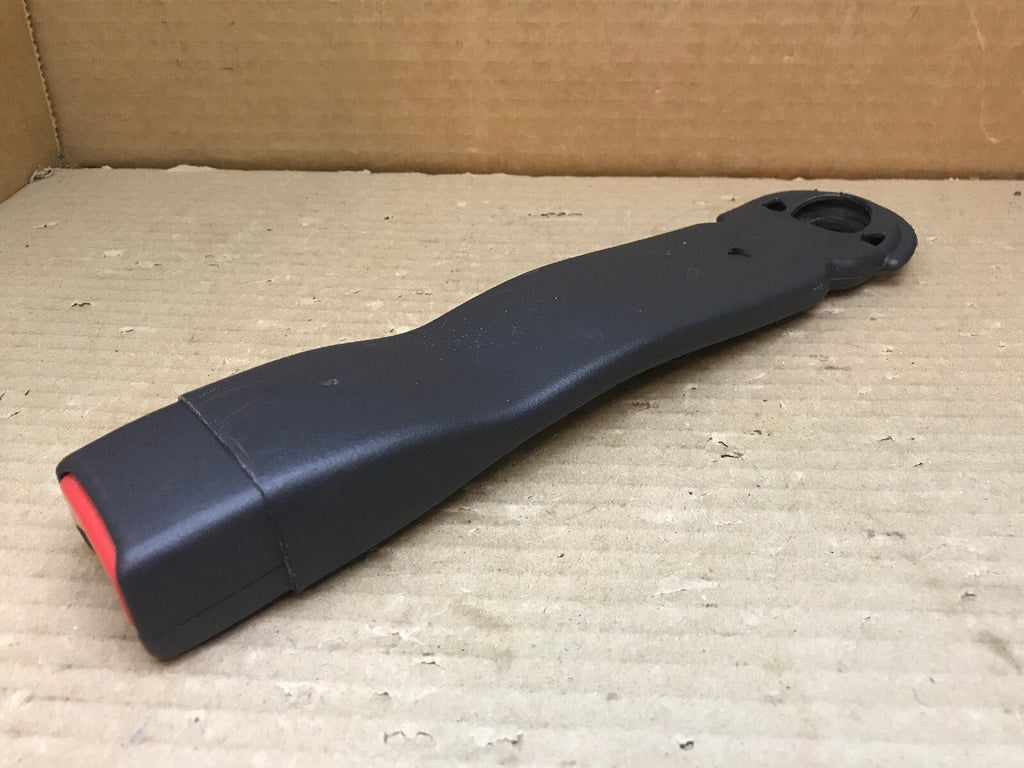 03 06 Tahoe Yukon Sierra Silverado Front Seat Belt Buckle Black PRESS 1221