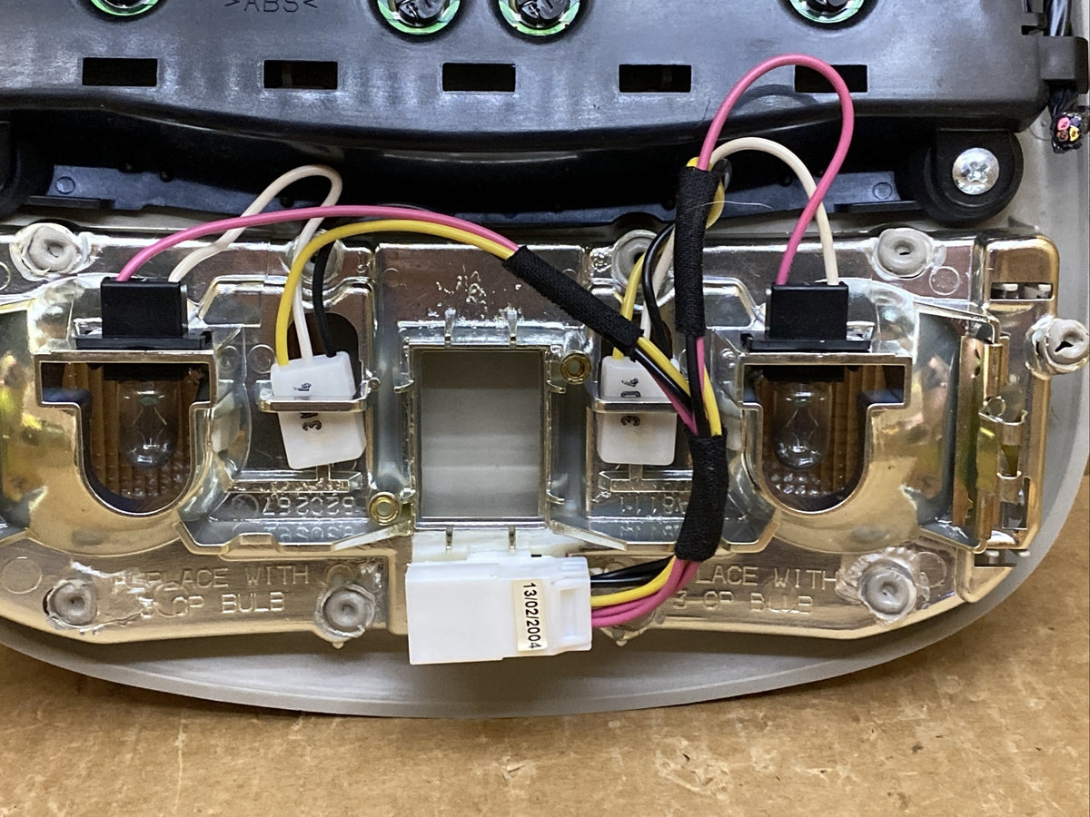 99 04 Jeep Grand Cherokee Overhead Console Interior Map Dome Light 56042749AH5