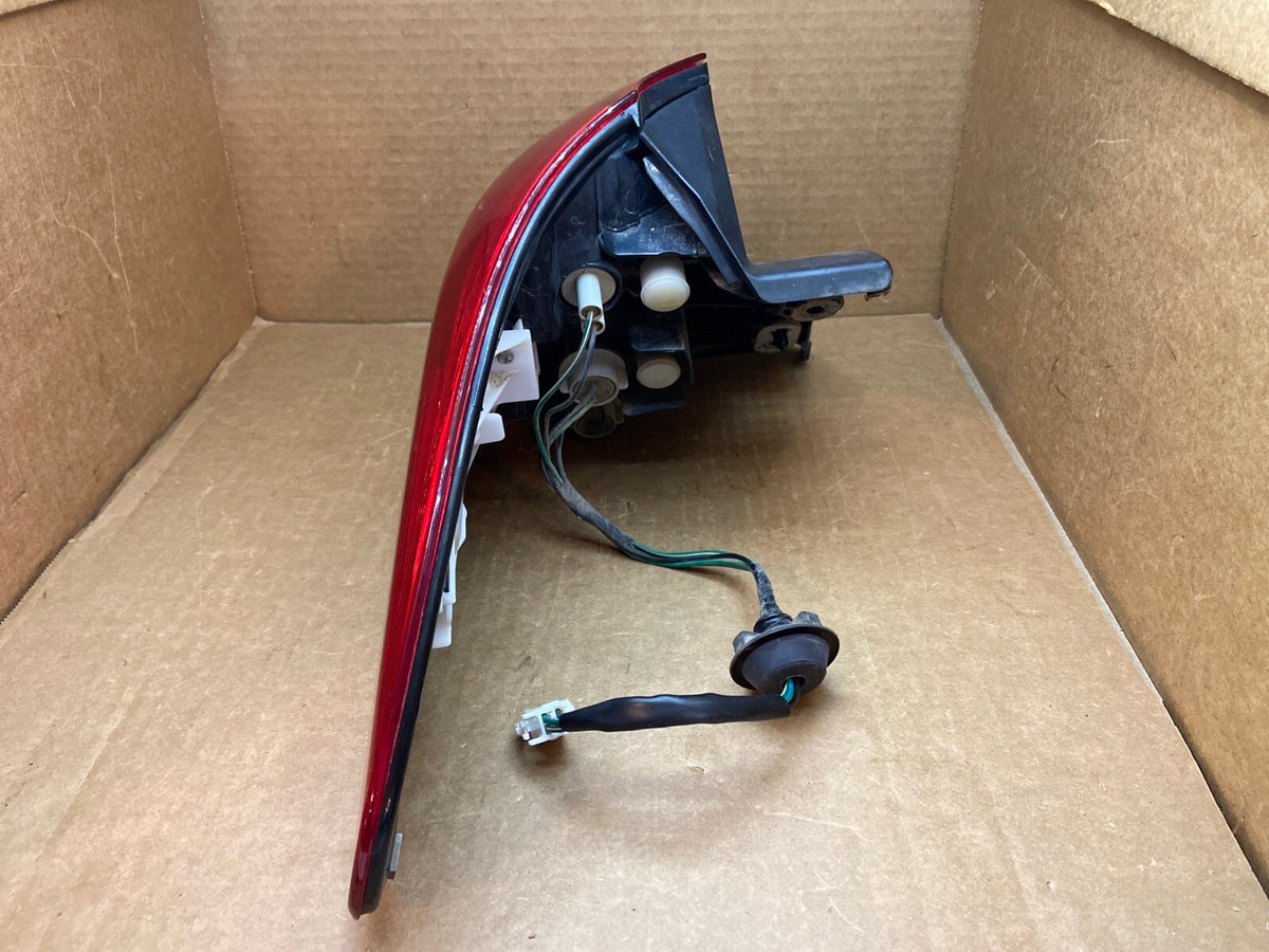 10 14 Subaru Outback Passenger Side Right Rear Taillight Tail Break Light Outer8
