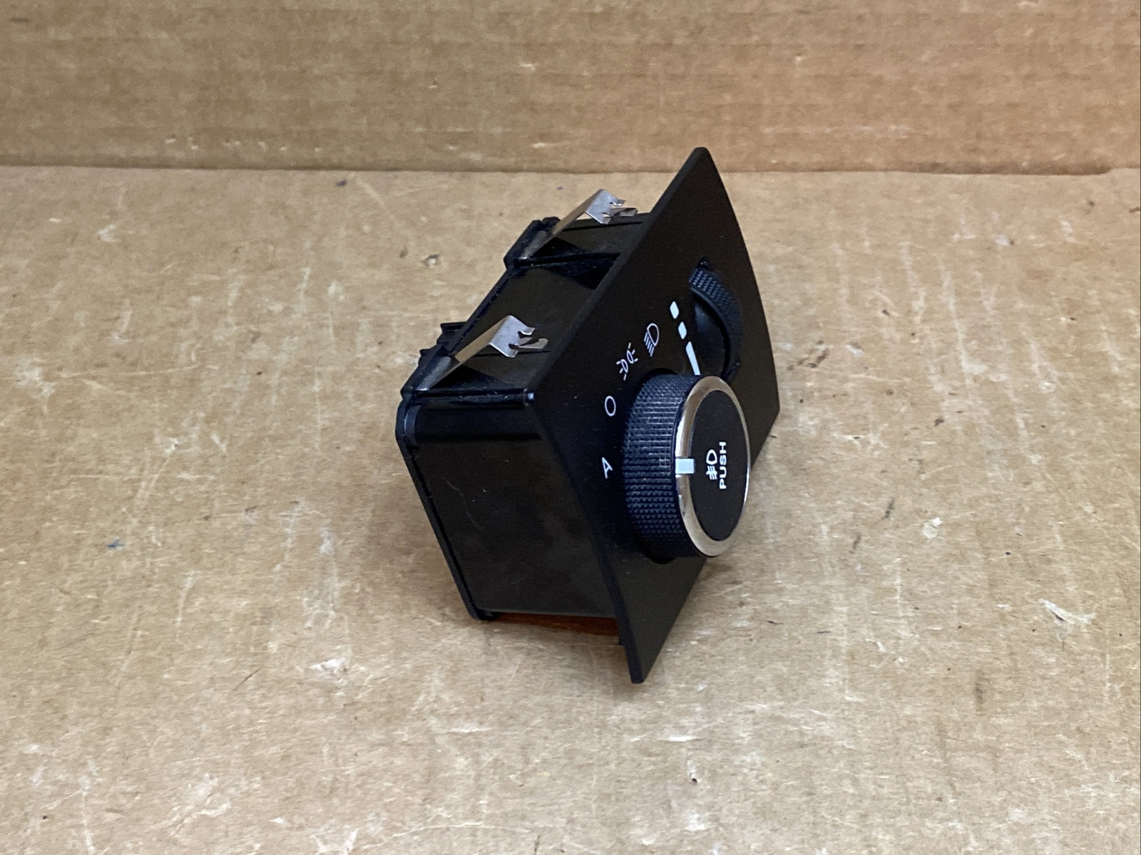 11 13 Challenger Grand Cherokee Head Light Headlight Switch P68029265AC1