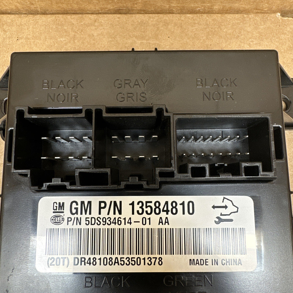 2011 2017 Equinox Terrain Front Driver Seat Memory Control Module 135848106