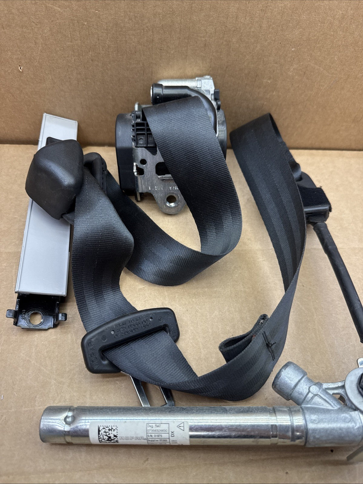 2015-2022 Promaster City Front Right Passenger Side Seat Belt Seatbelt Retractor2