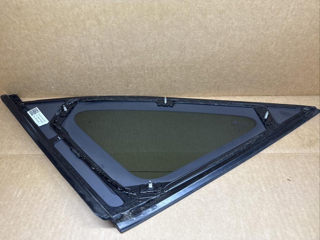 2022 2024 HYUNDAI TUCSON REAR RIGHT PASSENGER QUARTER WINDOW GLASS 87820N90105