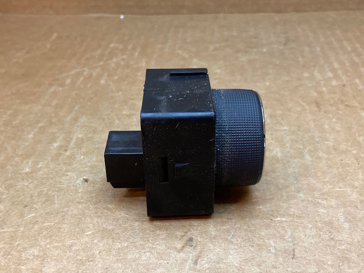 07 13 Silverado Sierra Suburban Tahoe Yukon 4x4 4WD Wheel Drive Switch 152841552