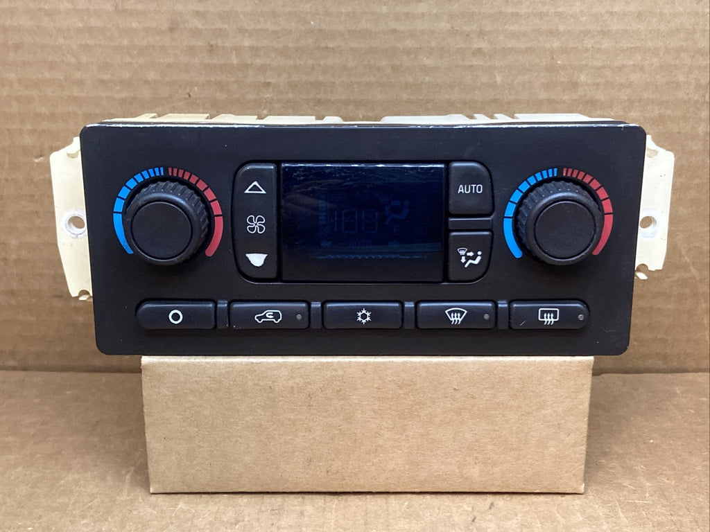 2003 2004 Tahoe Yukon Escalade Dash Digital Climate Temp Temperature Control OEM0