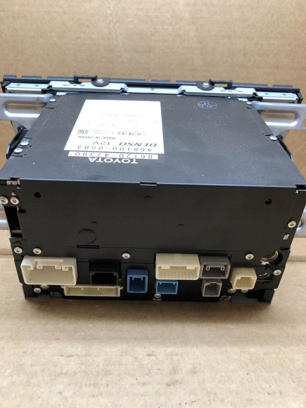 2010 2011 Toyota Prius Navigation Radio Receiver Display OEM E7022 86120 473902