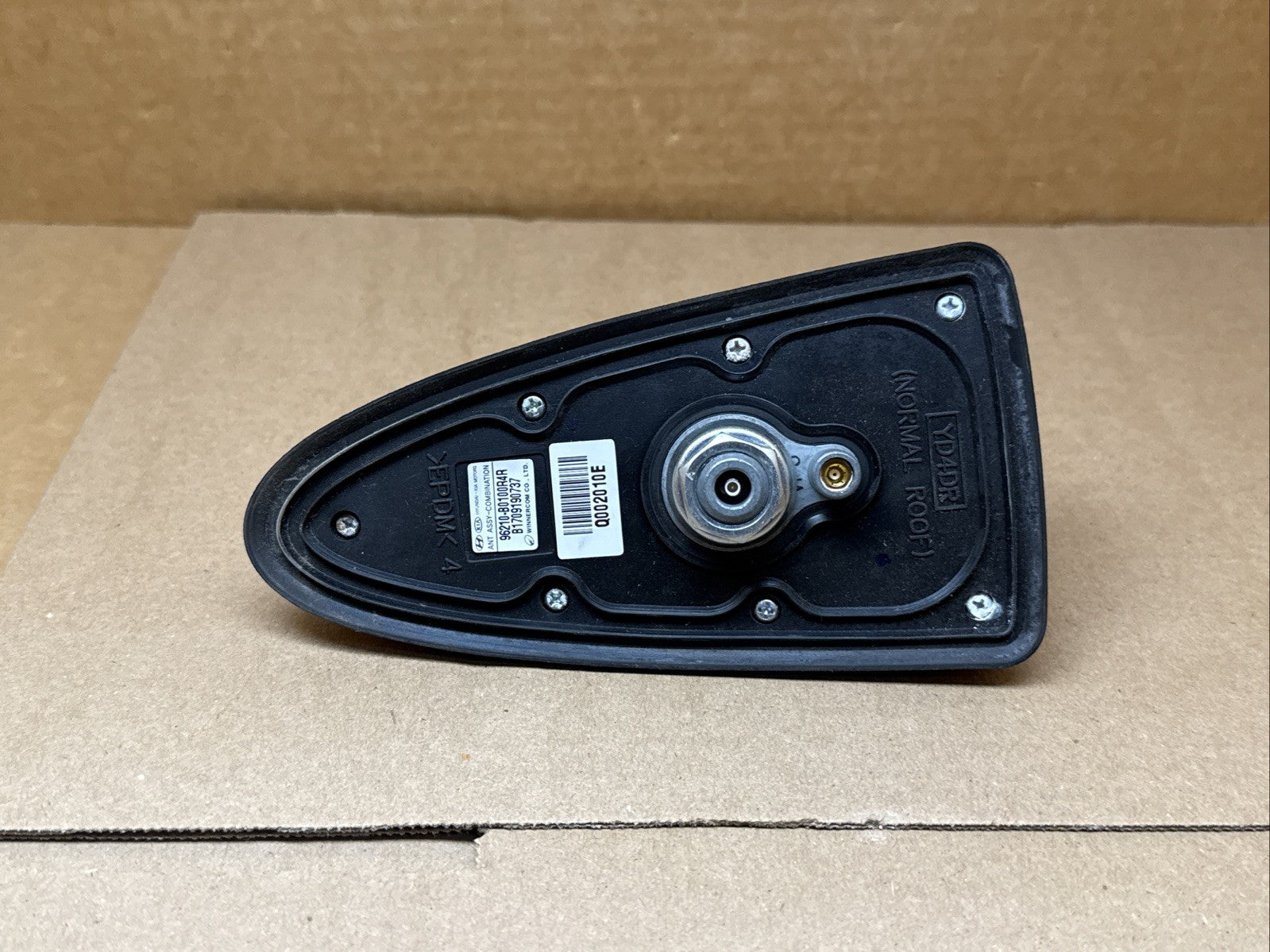 2017 2018 Kia Forte Radio Shark Fin Antenna Red Metallic 96210 B0100R4R7
