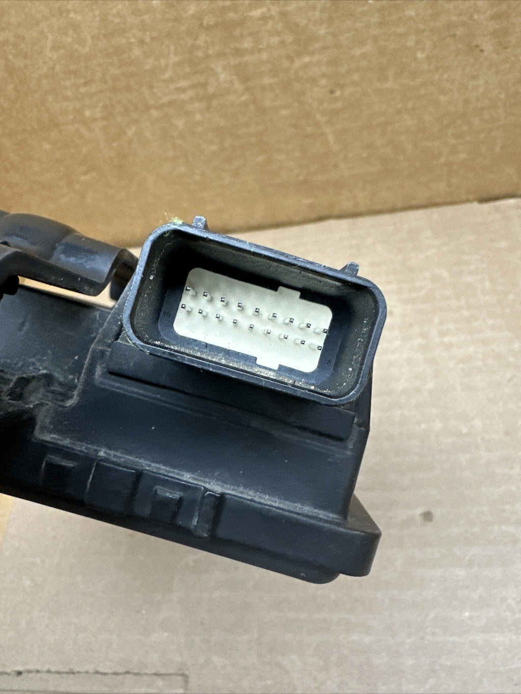 2017   2020 KIA NIRO ORIGINAL OEM BLIND SPOT RADAR SENSOR 96400 G51007