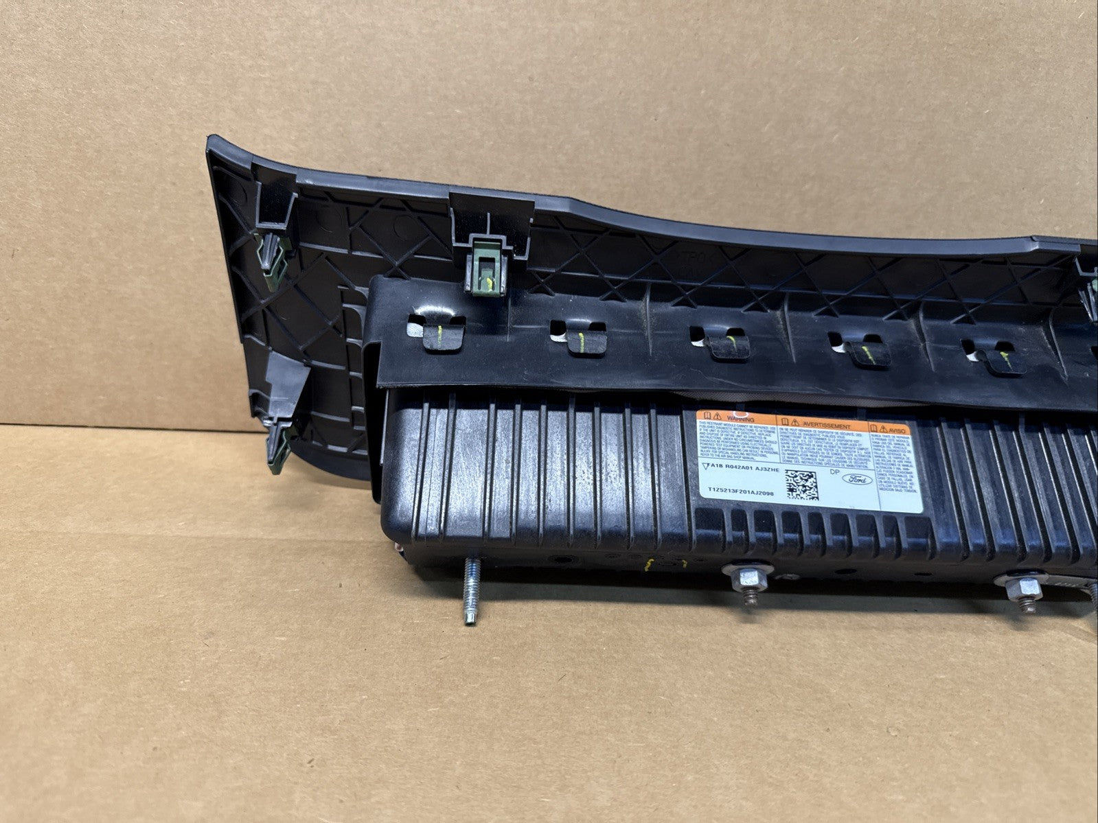 16 18 MKX 19 21 Nautilus Front Left Side Driver Knee Lower Air Bag Airbag Black6