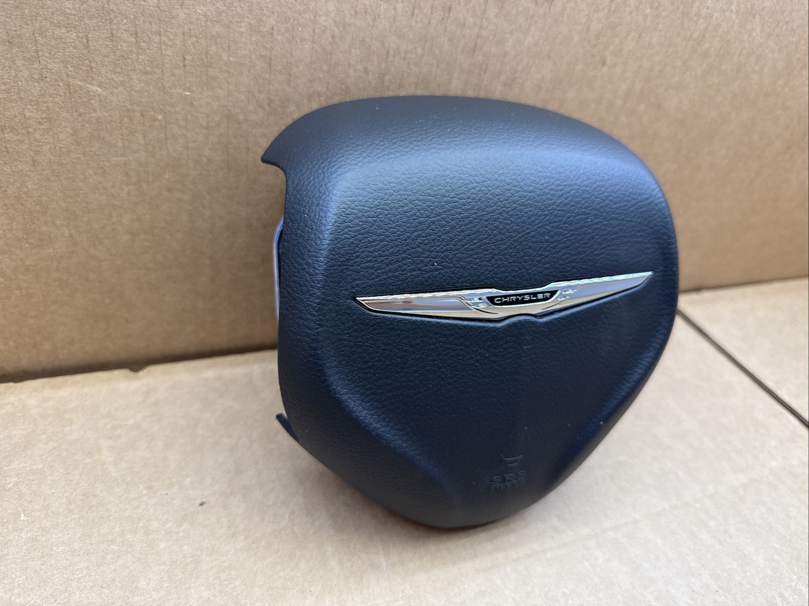 2017 2022 Chrysler Pacifica Front Left Driver Side Steering Wheel Air Bag Airbag2