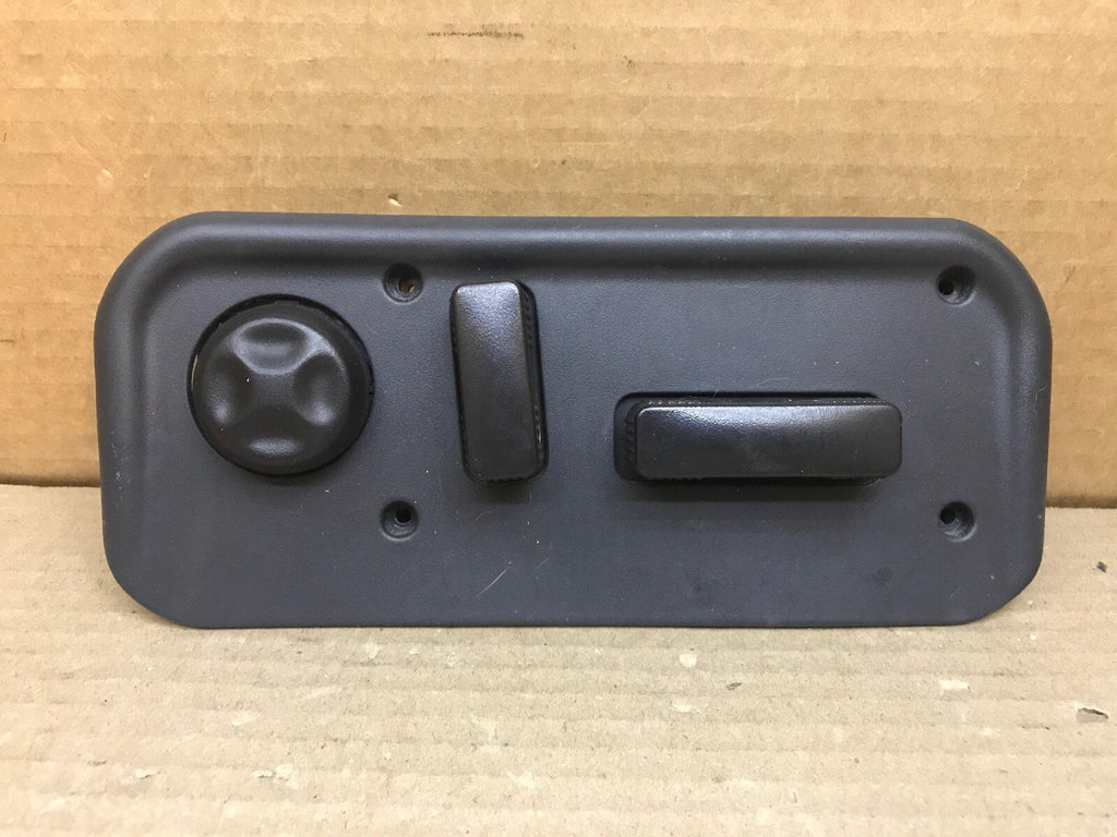 00 02 CHEVY SUBURBAN TAHOE SILVERADO 8 WAY PASSENGER SEAT SWITCH 12450254 BLACK0