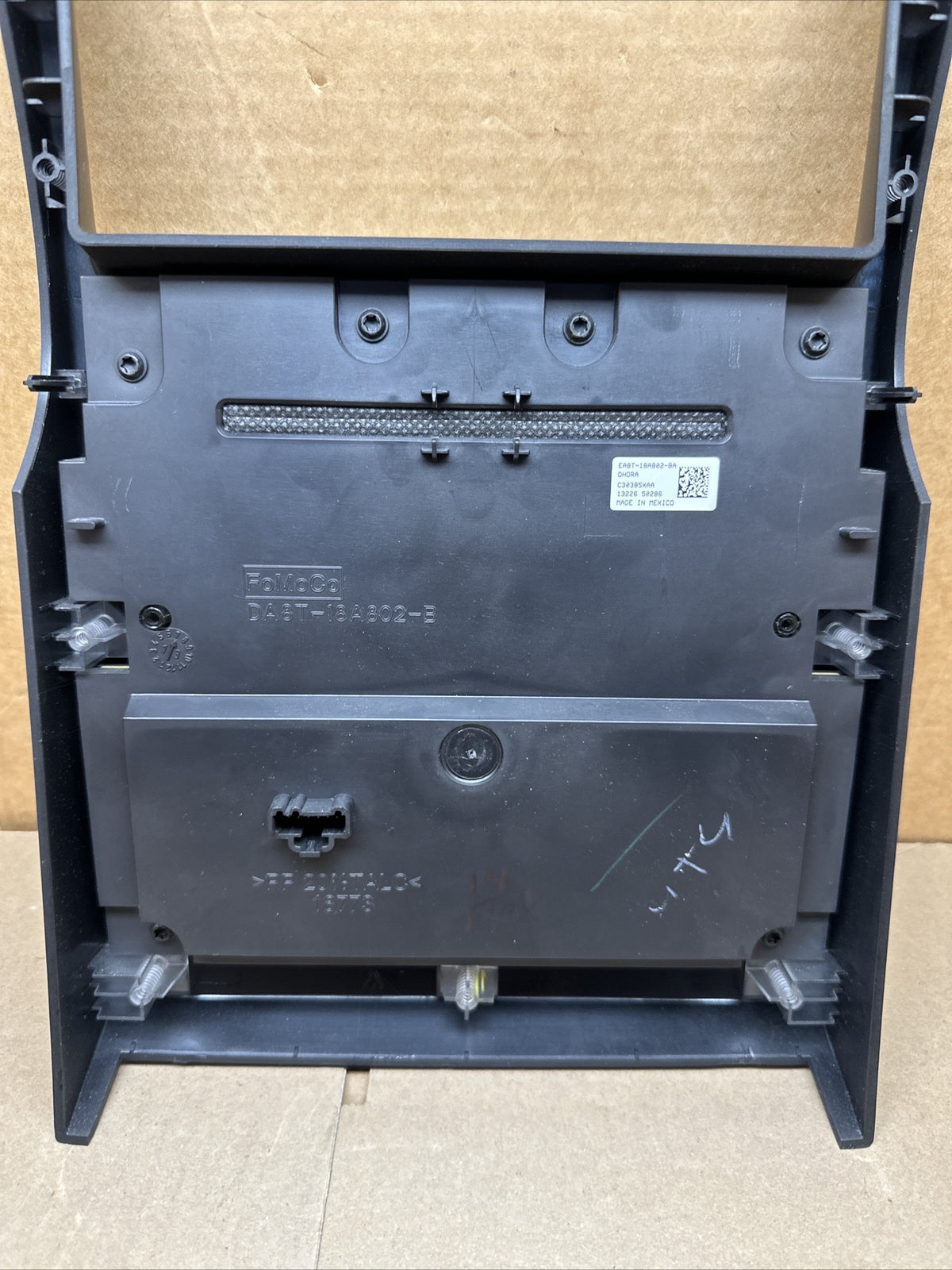 2014 2019 Ford Flex Radio Audio Climate Control Panel EA8T 18A802 BA4