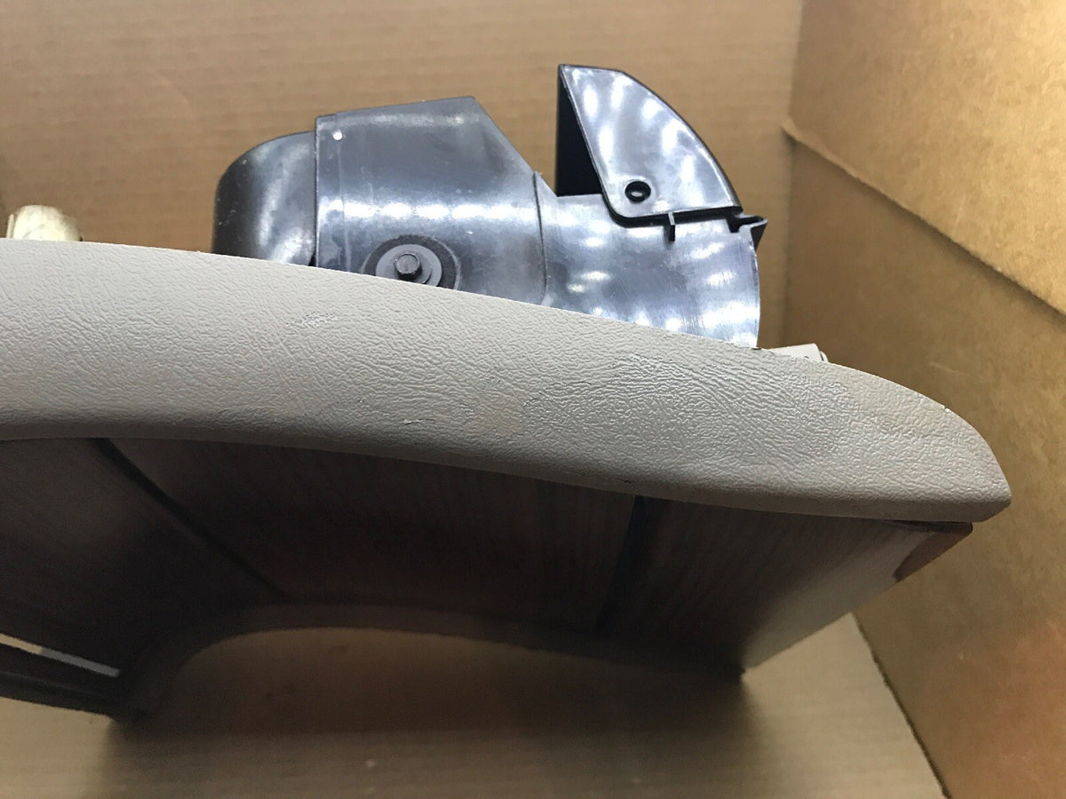 03 06 Cadillac Escalade Lower Bezel Center Console Cup Holder Panel Cover OEM1