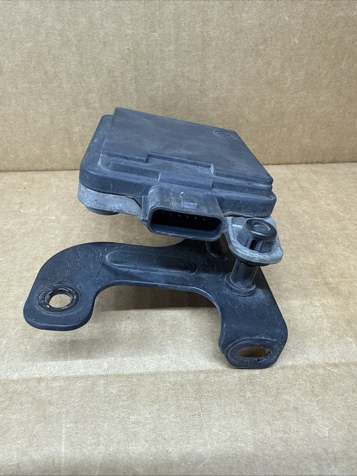 2020 2021 Kia TELLURIDE Front Adaptive Cruise Radar Unit 99110 S91003