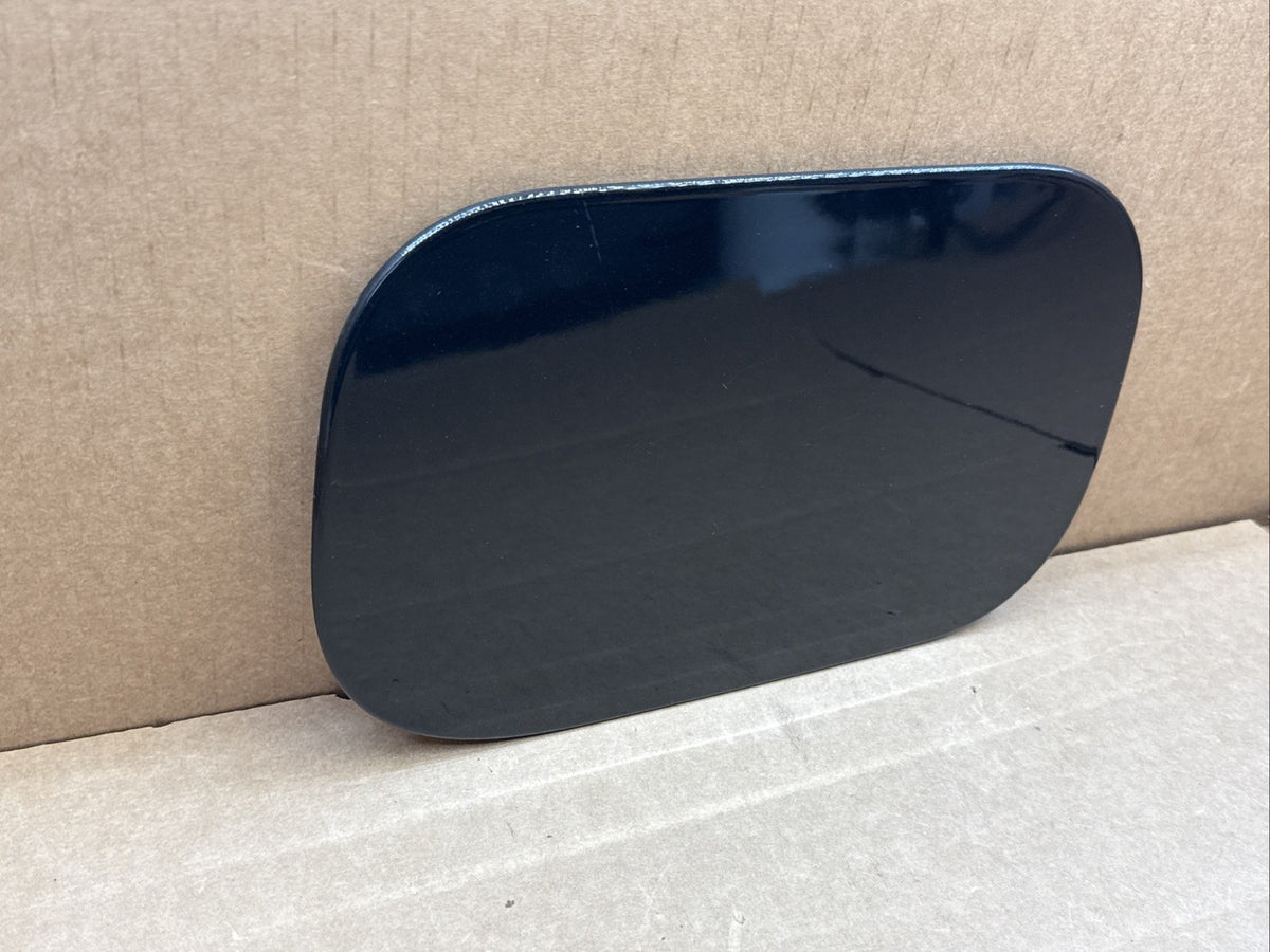 2018 2024 Chevy Equinox Fuel Gas Tank Filler Door Lid Cover Black GB8 Scratched1