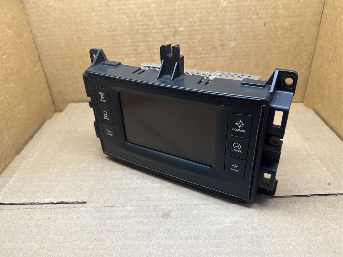 2015-2016 Jeep Grand Cherokee Touchscreen Radio VP2 P68237062AD 68237062AD5
