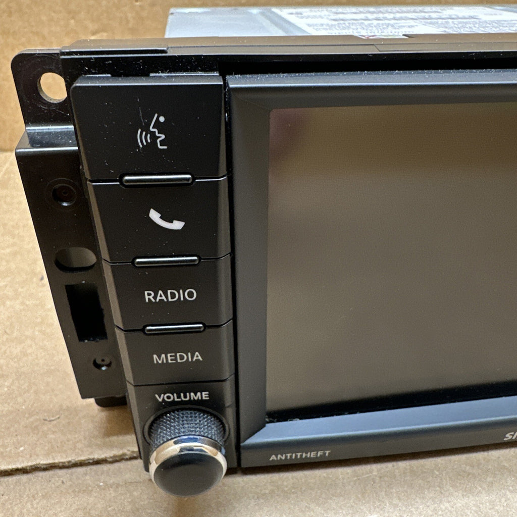 07 14 Dodge Chrysler Jeep Dash Radio Dvd MyGig RBZ P05091168AA P05091168AA2