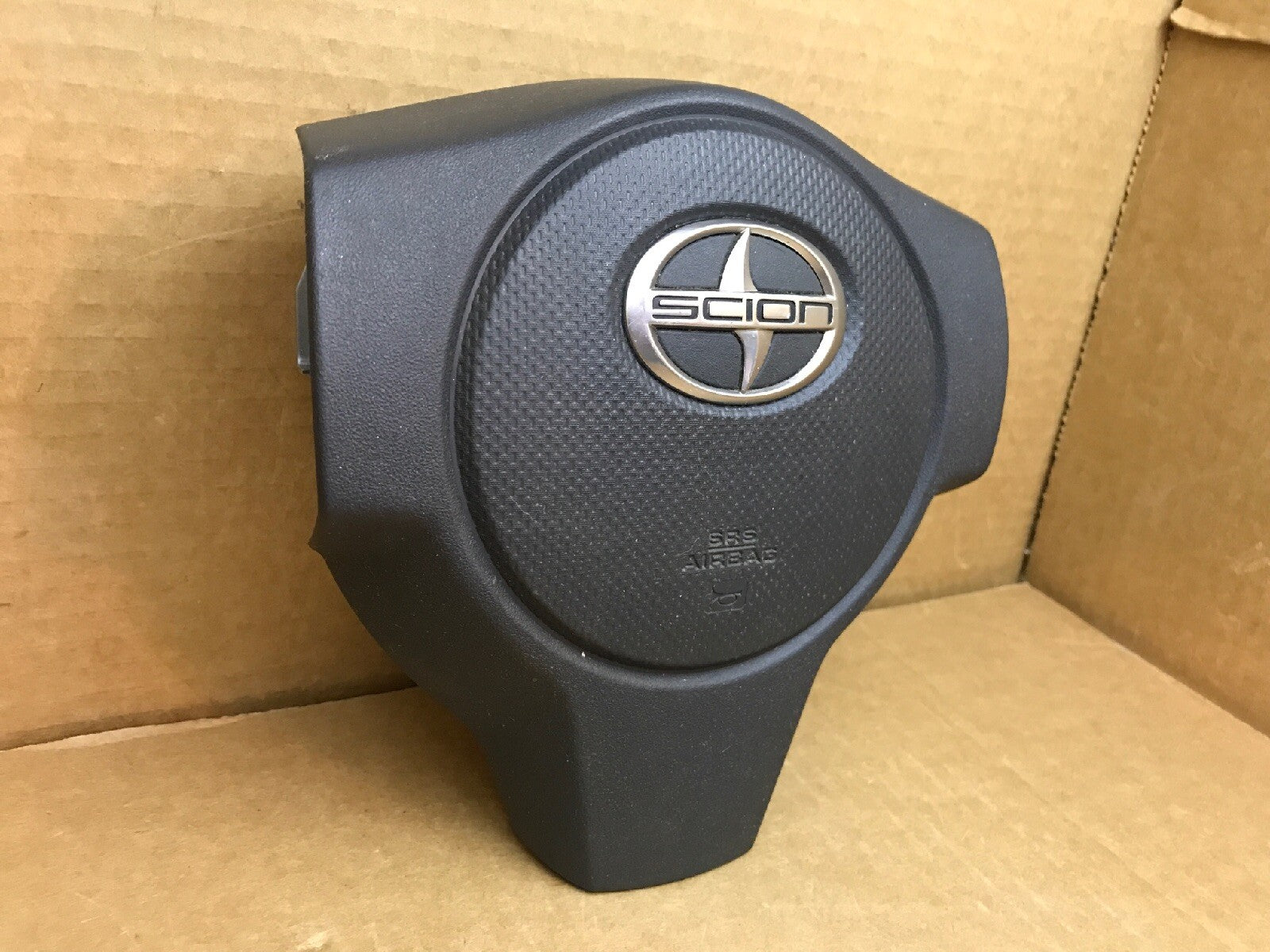 SCION xB FRONT LEFT DRIVER SIDE STEERING WHEEL AIRBAG AIR BAG BLACK1