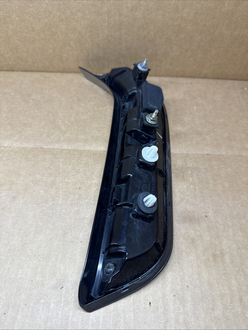 2020 2024 Hyundai Palisade Rear Right Hatch Taillight Garnish Trim 87394 S80004