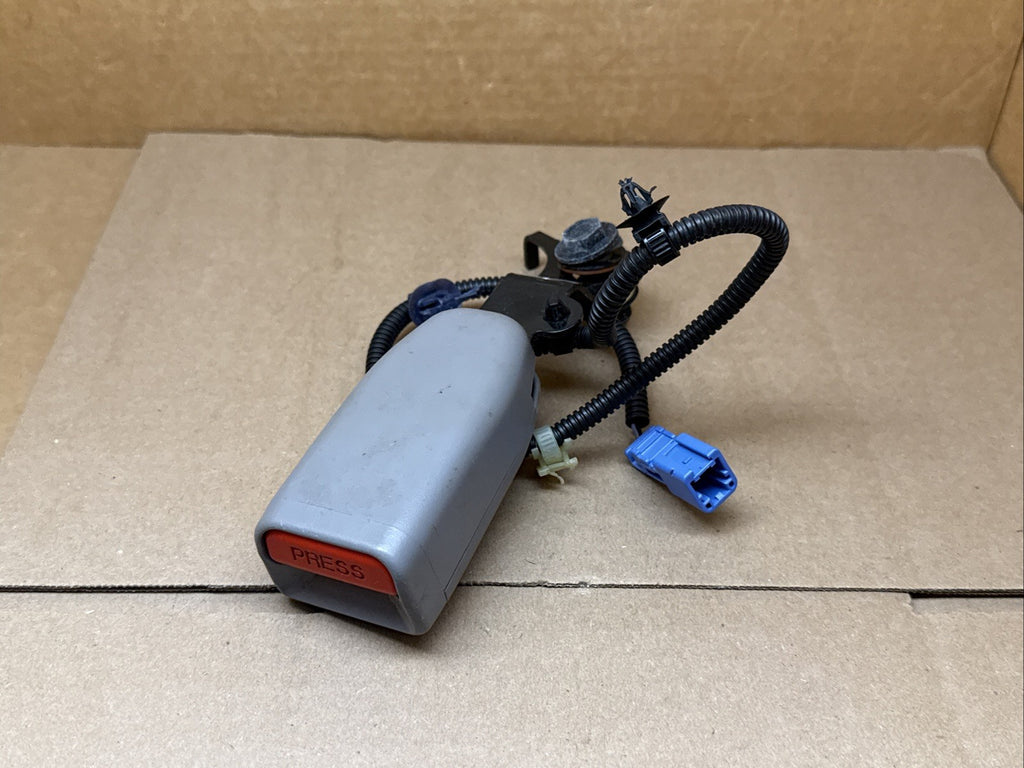 2012 2016 Honda CR V CRV Front Right Passenger Side Seat Belt Seatbelt Buckle0