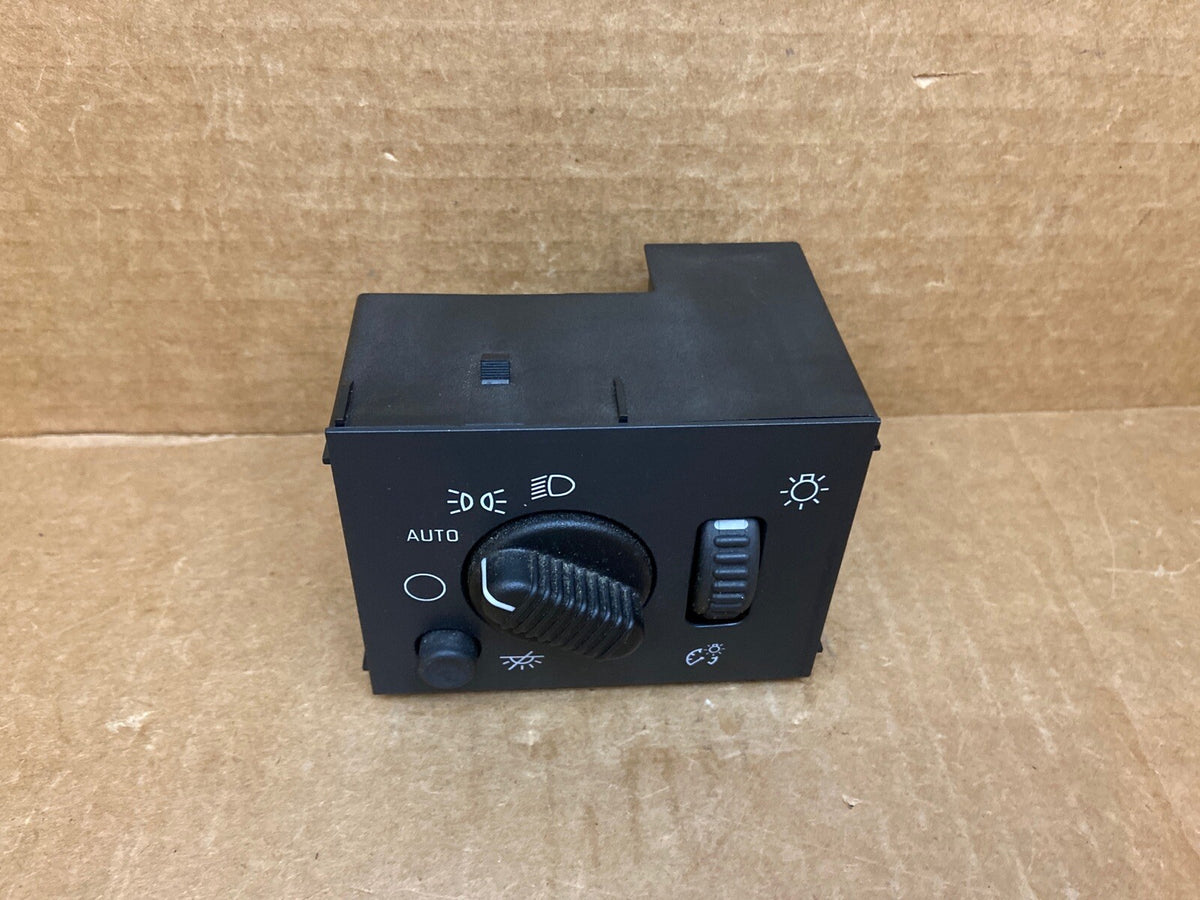 03 06 Suburban Silverado Sierra Yukon Auto Headlight Dimming Switch OEM 151948031