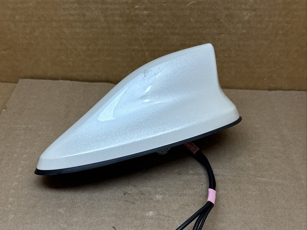 2017 2020 Nissan Rogue Radio Shark Fin Antenna White 28208 6FL1A1