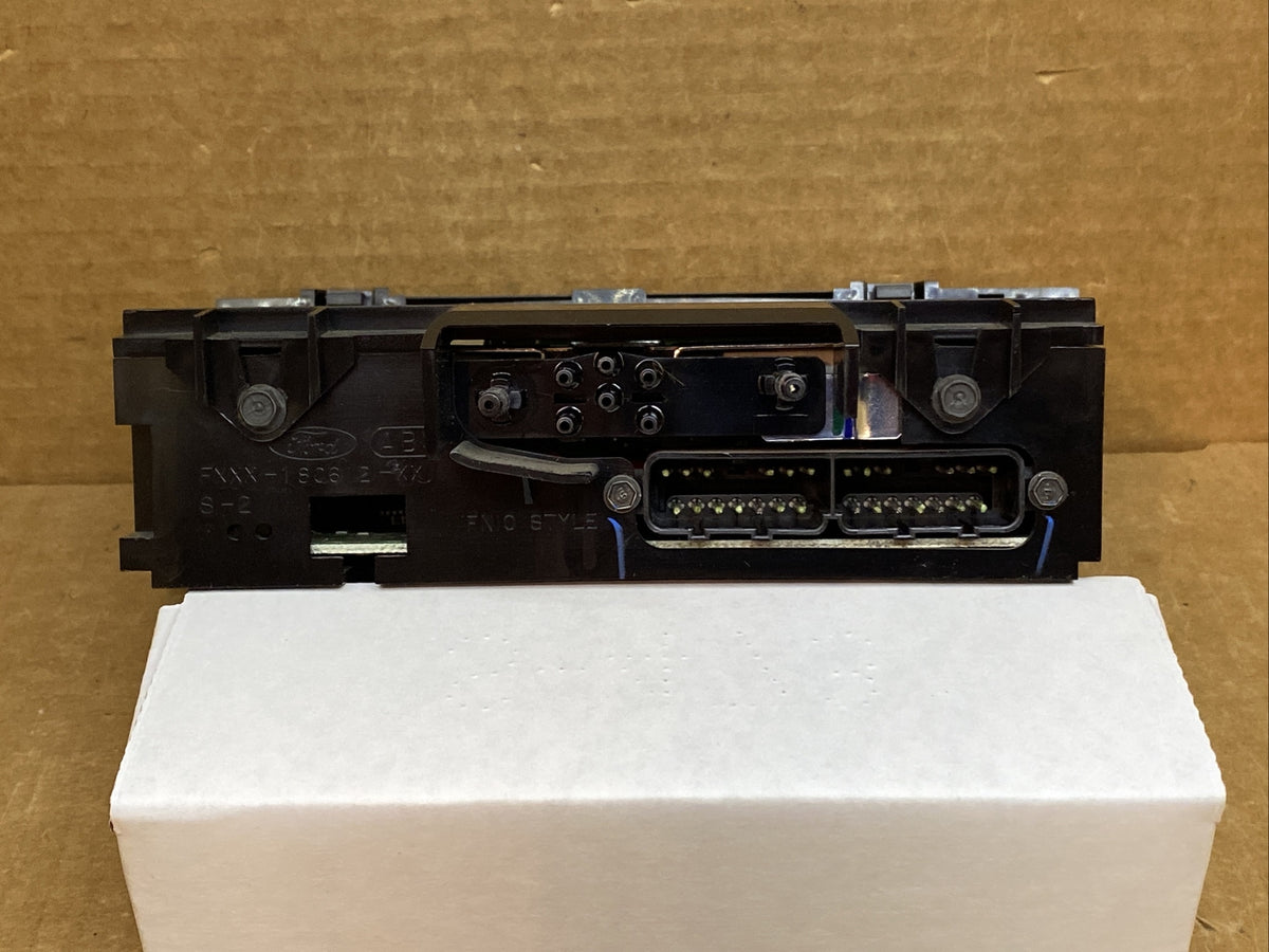 1999 2002 Ford Expedition Navigator AC HEAT CLIMATE CONTROL UNIT XL7H 19C933 AC9